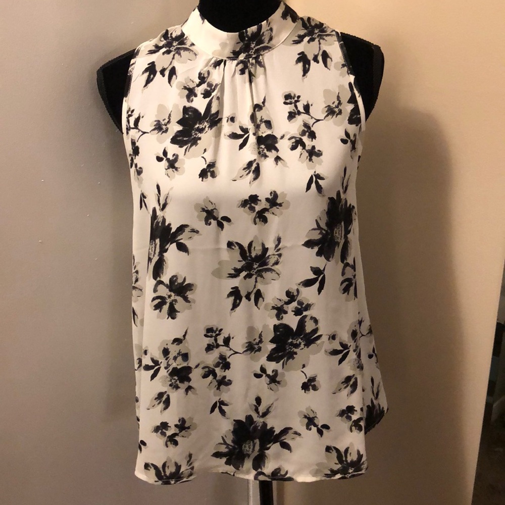 Sienna Sky White and Black Flower Blouse